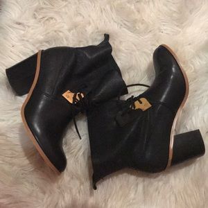 Perfect little bootie